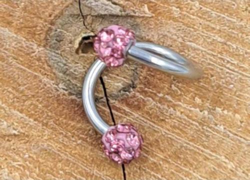 Pembe Taşlı Dudak Piercing