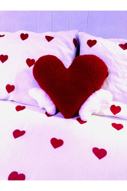 Teddy Kumaş Kalpli Kanatlı Dekoratif Peluş Sof Yastık Decorative Pillow