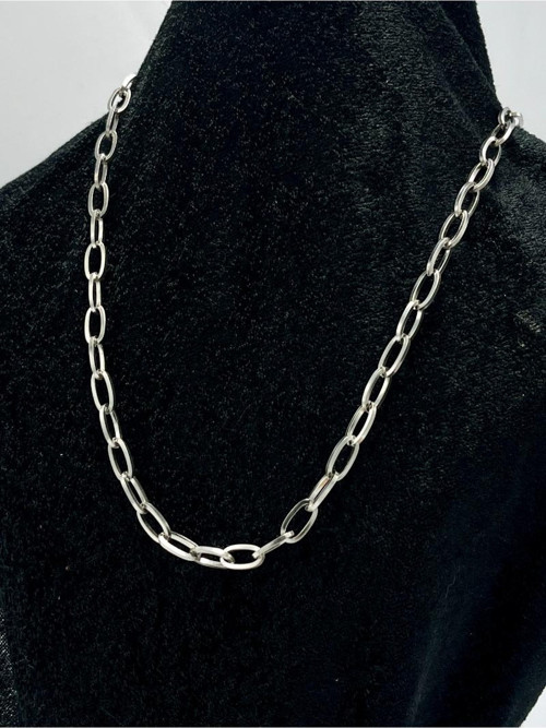 Gümüş Renk Zincir Figürlü Unisex Kolye