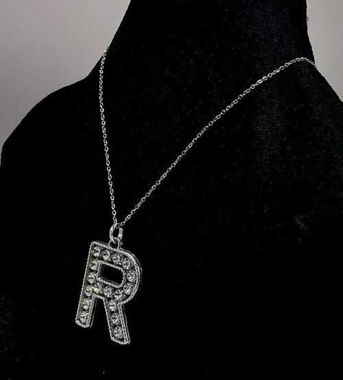 Zirkon Taşlı "R" Harfli Renkli Kolye