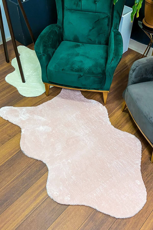 Pudra Krem Renkli Yumuşak Yüzeyli Kaydırmaz Post Peluş Halı