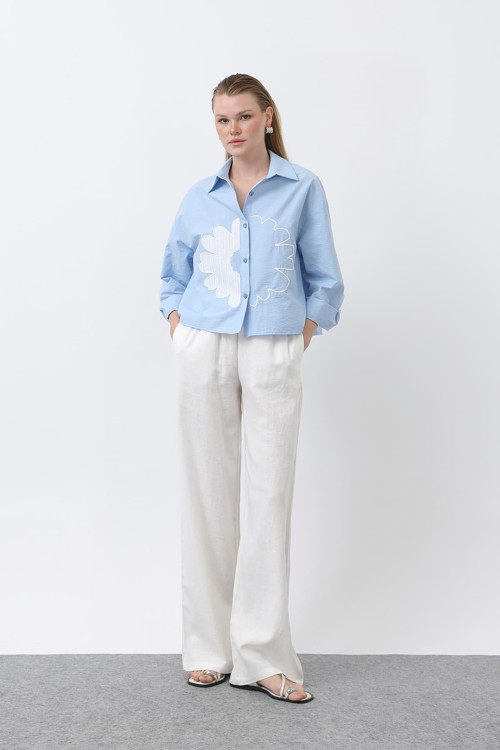 Kadın Önü Çiçek Nakışlı Gömlek -32239GML - BLUE-ECRU