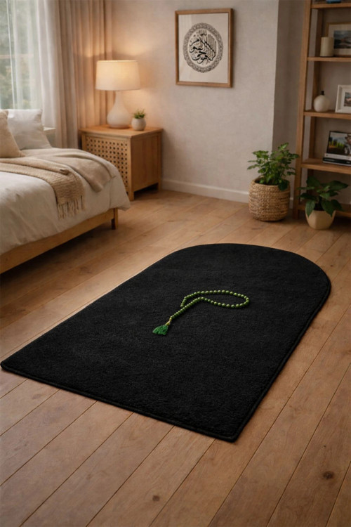 Seccade Namaz Halısı Yıkanabilir Kaymaz Taban Peluş 70x120 CM Siyah