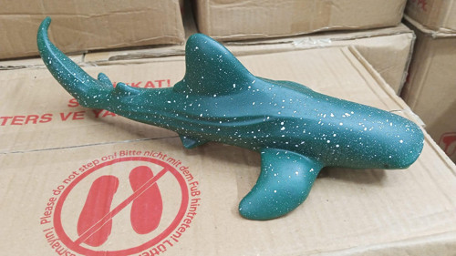Plastik Oyuncak Büyük Boy Hayvan Balina Köpekbalığı Whale Shark 23 cm