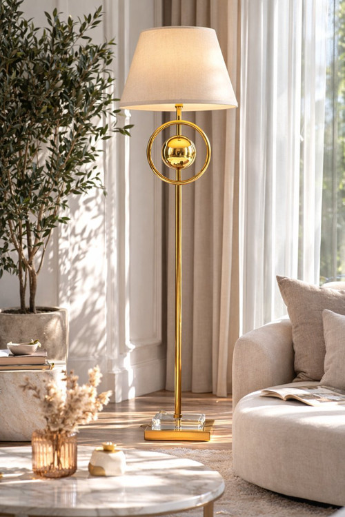 Aurex Gold Metal Modern Dekoratif Lambader – Krem Şapkalı Salon Aydınlatması