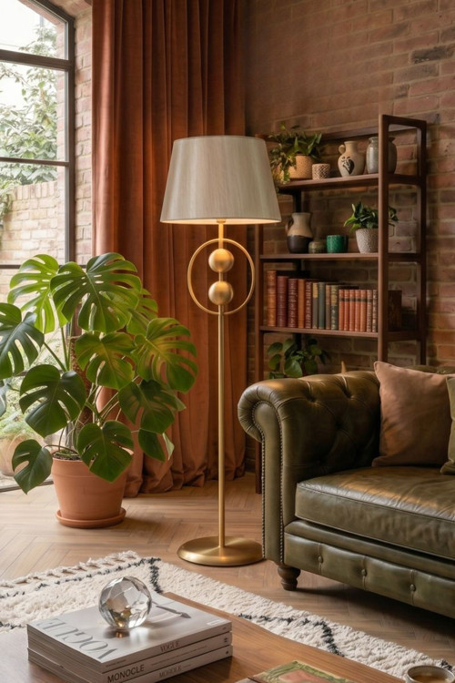 Modern Statik Eskitme Gold Lambader Salon Tipi Tasarım 2 Küre Detaylı Vizon Başlıklı Köşe Aydınlatma
