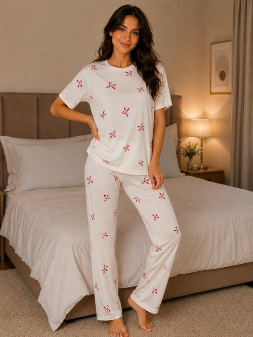 Kadın Milan Kumaş Kısa Kollu Pijama Takımı – Beyaz/Krem Desenli