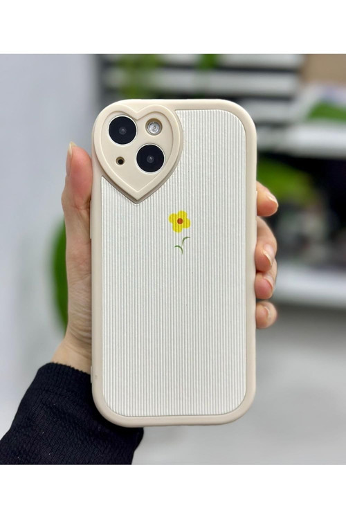 Iphone 13 14 ile Uyumlu Kamera Kalp Detaylı Kaplama Tasarımlı Kılıf