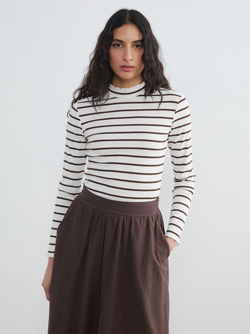 Modest Kahverengi Tişört