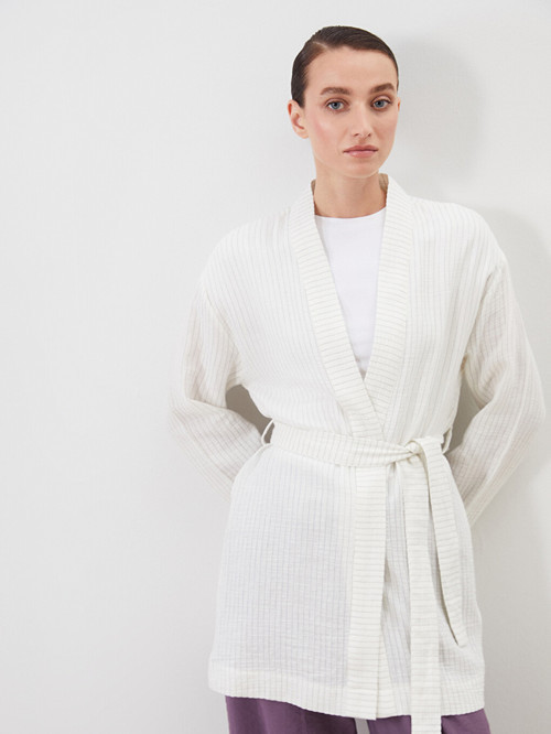 Modest Ekru Hırka