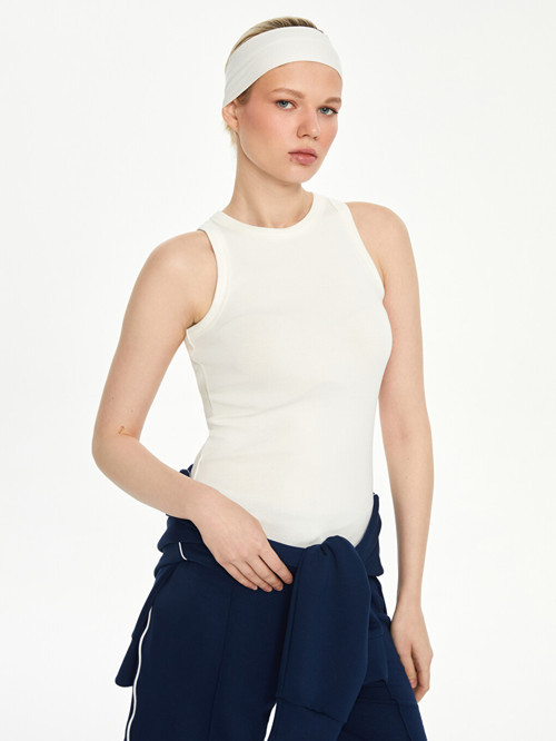 Classic Beyaz Tişört