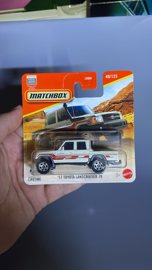 2017 Toyota Land Cruiser 78 Pickup Beyaz 1:64 Model Araç