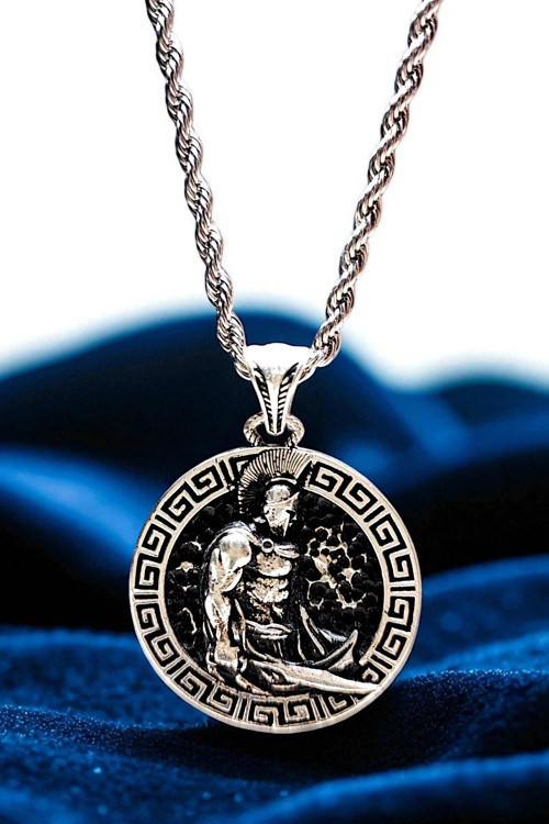 Ak Store Silver Gümüş Kaplama K-113 Paslanmaz Kromix Erkek Kolye Madalyon Savaşcı Spartalı Komutan