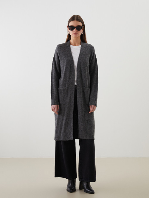 Modest Gri Hırka