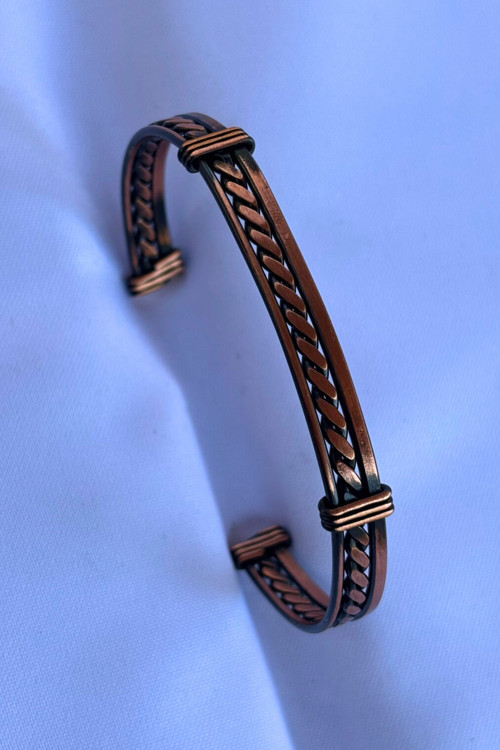 Geometrik Desenli El İşçiliği ile Üretilmiş Unisex Bakır Bileklik