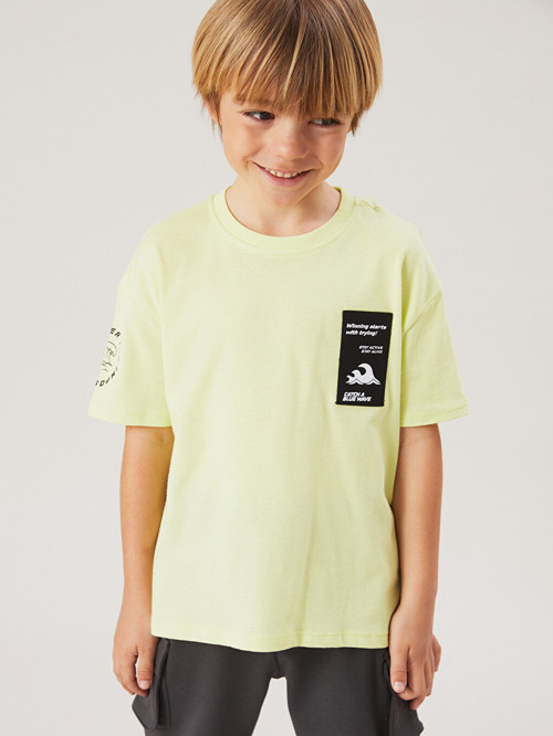 LCW Kids Yeşil Bisiklet Yaka Baskılı Erkek Çocuk Tişört