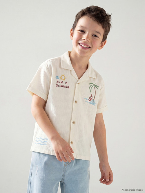 LCW Kids Bej Kısa Kollu Yakalı Baskılı Erkek Çocuk Gömlek