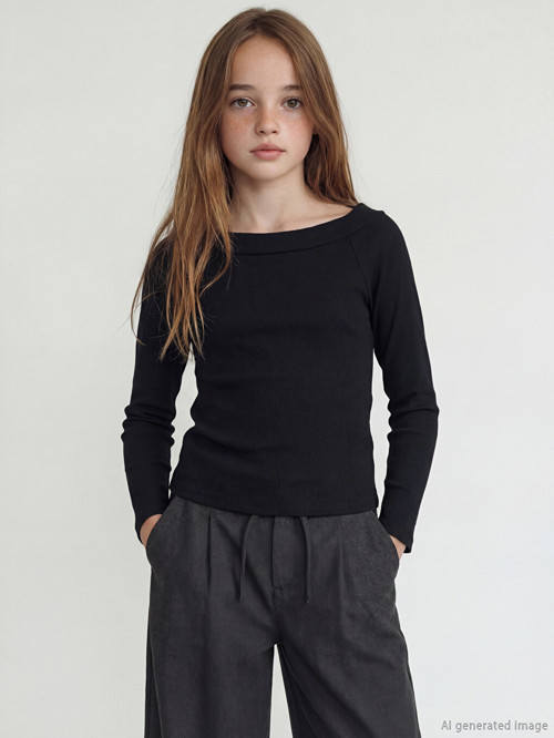 LCW Kids Siyah Kayık Yaka Kız Çocuk Fitilli Tişört