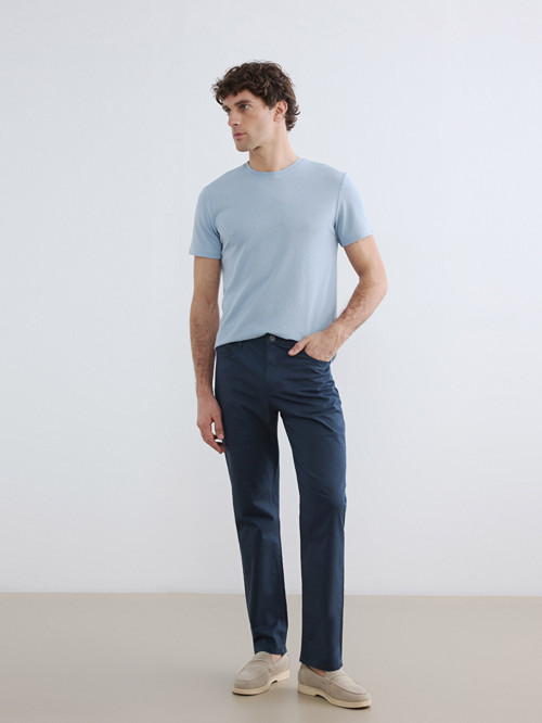 LCWAIKIKI Classic İndigo Regular Fit Gabardin Erkek Chino Pantolon
