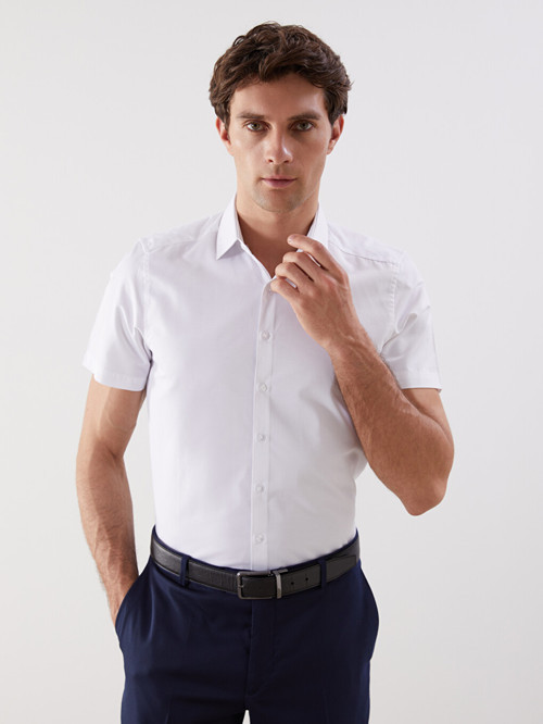 LCW BUSINESS Beyaz Slim Fit Kısa Kollu Gabardin Erkek Gömlek