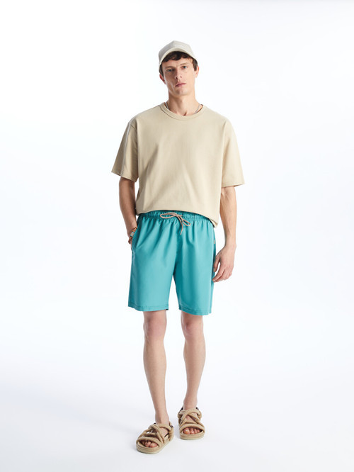 LCWAIKIKI Classic Turkuaz Kısa Boy Basic Erkek Deniz Şortu