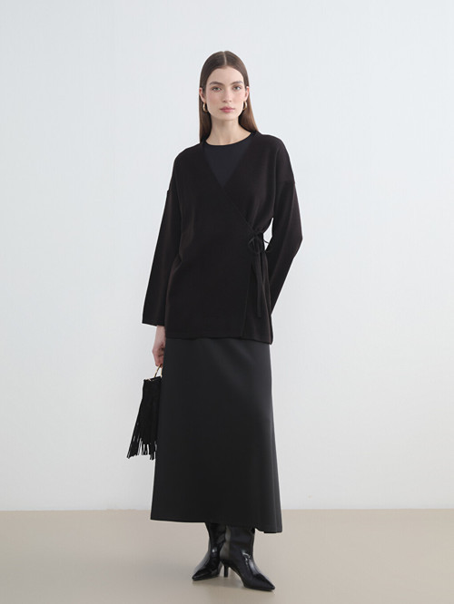 LCW Modest Siyah Beli Lastikli Kloş Etek