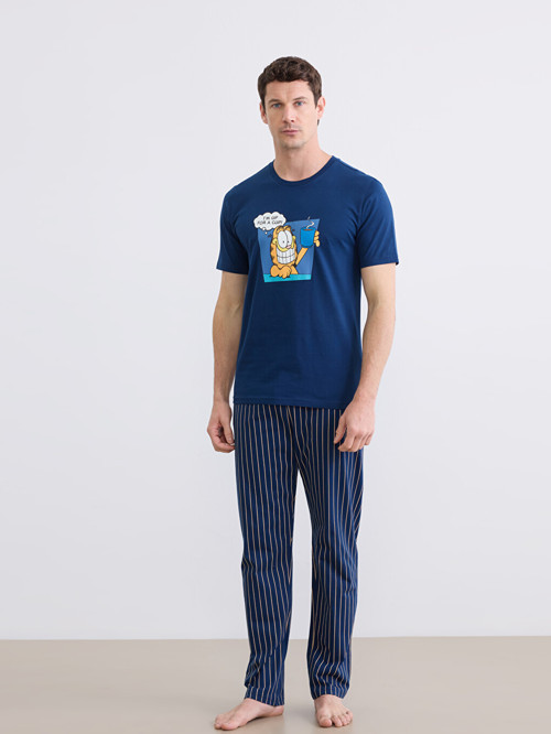 LC WAIKIKI Lacivert Bisiklet Yaka Garfield Baskılı Erkek Pijama Takım