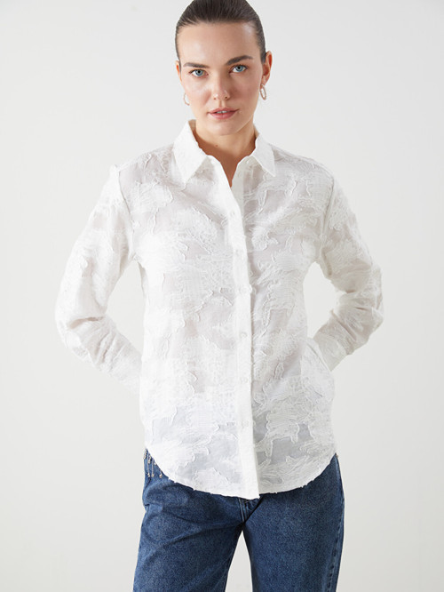 LCWAIKIKI Classic Ekru Loose Fit Desenli Kadın Gömlek
