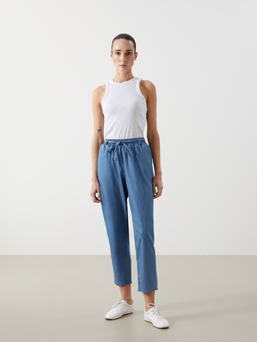LCW Grace Mavi Beli Lastikli Straight Fit Kadın Jean Pantolon