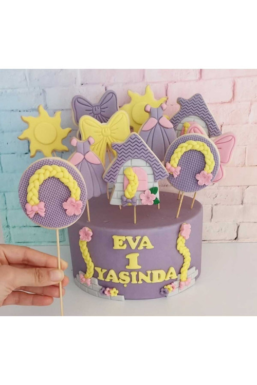 Standlı Çubuklu İsimli Kişiye Özel Doğum Günü Hediyelik Butik Kurabiye - 15 Adet