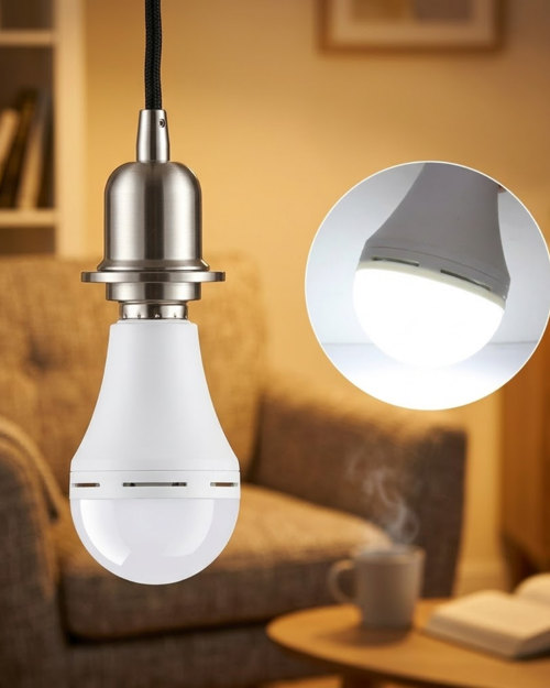 uygun Elektrik Kesintisinde Yanan Şarjlı LED Ampul E27 6500K Güçlü Işık popüler