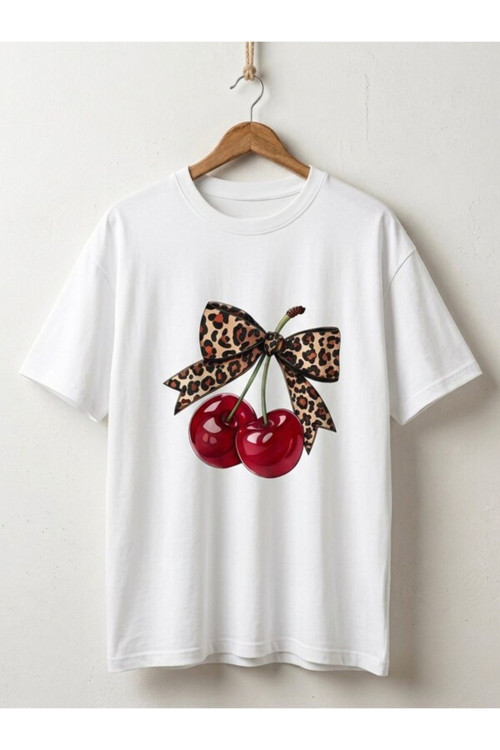 Beyaz Oversize Leopar Ve Kiraz Baskılı Kompak T-Shirt
