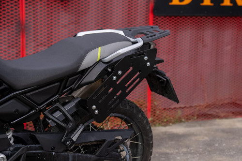 CF MOTO 450 MT YAN ÇANTA DEMİRİ