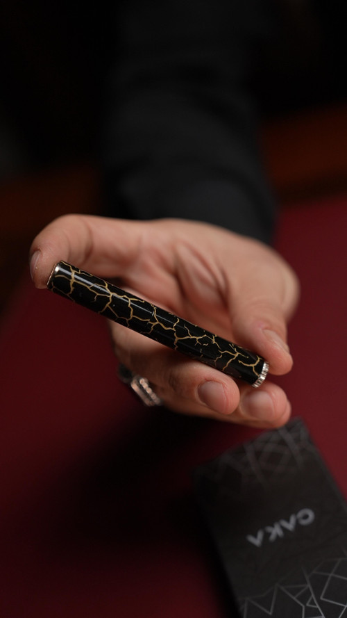Benzinli Pirinç Gemici (Muhtar) Çakmağı - Slim Black Crackle