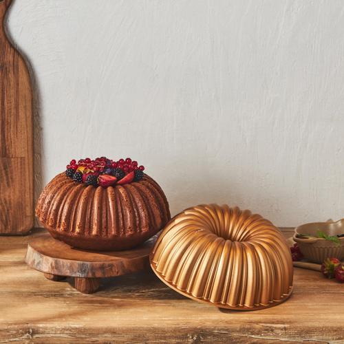 Cake Pro Dilimli Gold Döküm Kek Kalıbı