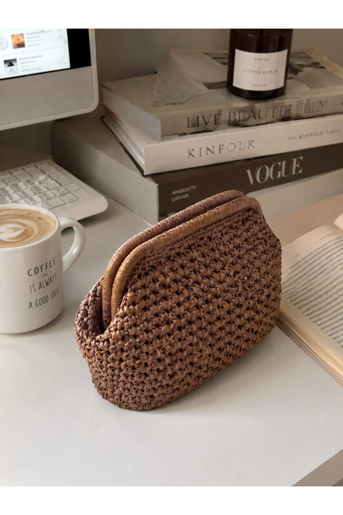 Kadın Kahverengi El Örgüsü Hasır Clutch Çanta 25 x 20