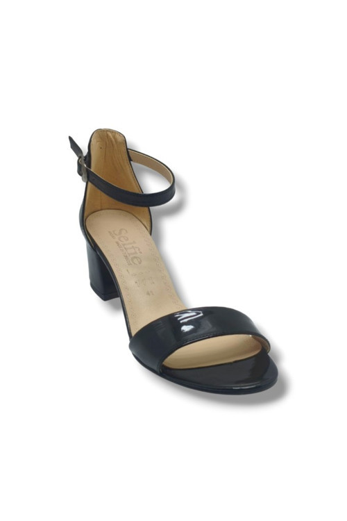 4601-26 Rugan Tek Bant Orta Topuk Büyük Numara Kadın Sandalet(5,5cm) 41-43
