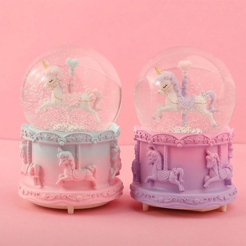 ETT7KN8 Orta Boy Unicorn Kar Küresi ELKCXMH