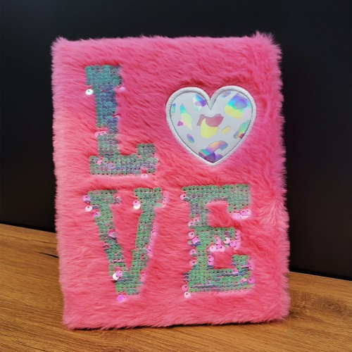 ETT7KN8 Love Tasarımlı Peluş Kapaklı Defter Hediyelik ELKCXMH
