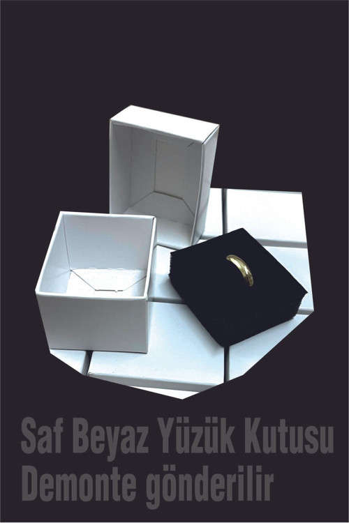 Saf Beyaz Renk Süngerli Yüzük Kutusu 5,5x4,5x3,5cm - 24 Adet Demonte Sevk