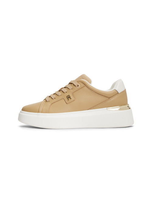TH CHIC PLATFORM