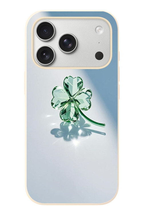 İphone 17 Pro Uyumlu Yeşil Yonca Baskılı Silikon Kılıf