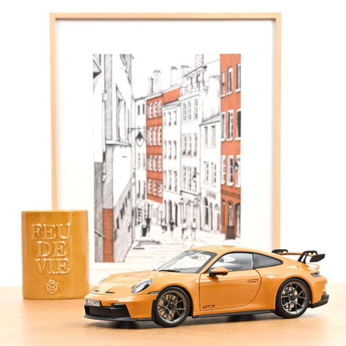 187387 1/18 Porsche 911 GT3 2021 Bahama Yellow