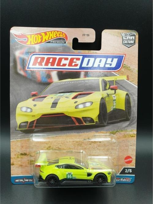 Premium Race Day Aston Martin Vantage Gte FPY86 HKC60