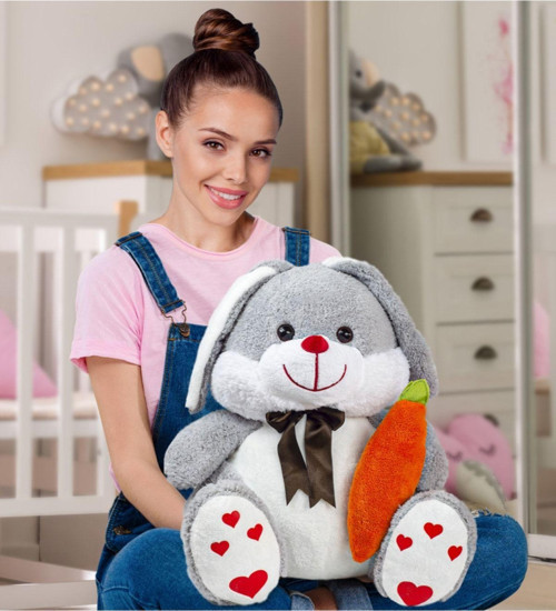 Sevimli 80 Cm Elinde Havuç Tutan Tavşan