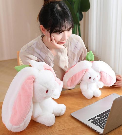 Çilek Tavşan Çantalı 50 Cm