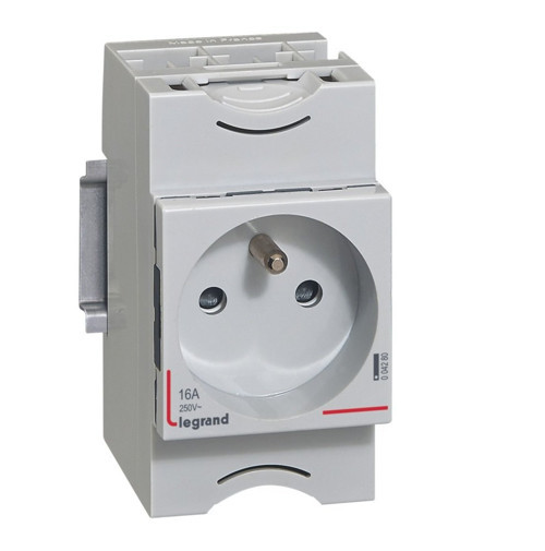 4280 Ray Tipi UPS Prizi 10/16A 250V AC DIN Ray Pano Prizi 2P+T Modüler Priz