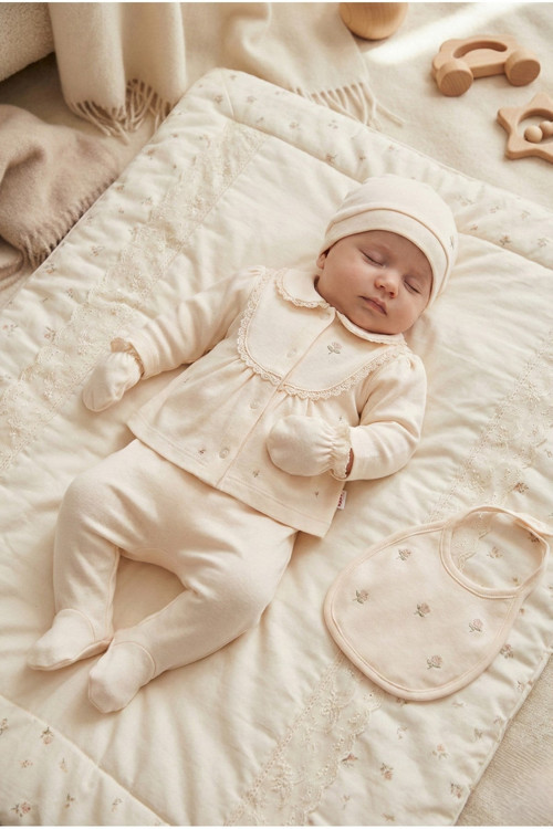 KIZ BEBEK %100 PAMUK ÇİÇEK NAKIŞLI 5'Lİ YENİDOĞAN HASTANE ÇIKIŞI ZIBIN SETİ KUTULU