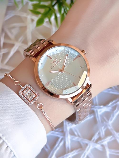 Rose/Gold Renk Kararmaz Renk Atmaz 3 Atm  Özel Tasarım Kadın Kol Saati EFL21252C