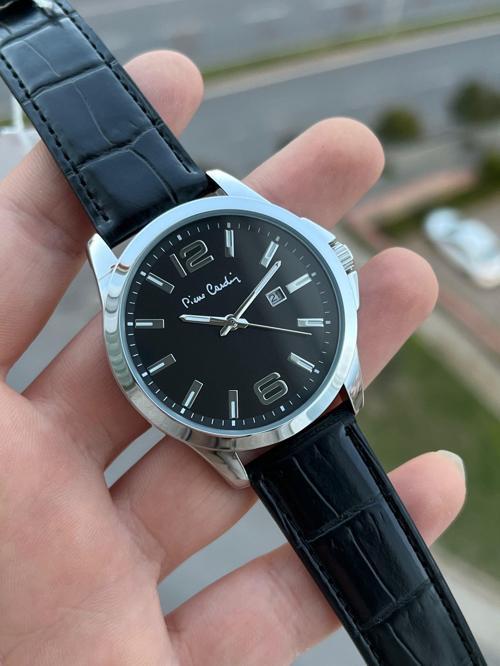 Deri Kordon 30 Mt Suya Dayanıklı Erkek Kol Saati EPC800091F103